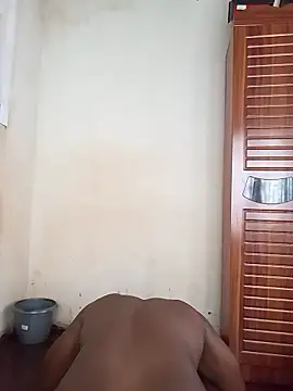 Snapshot of small_D94 chatting on January 12, 2026, 2:13 pm small D94 online show from January 12, 2026, 2:13 pm