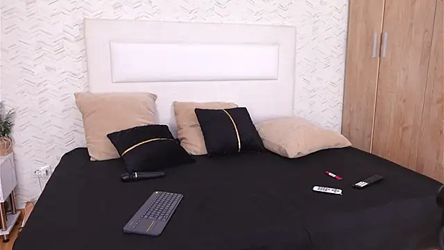 Snapshot of DahliaRosee chatting on January 12, 2026, 9:09 pm DahliaRosee online show from January 12, 2026, 9:09 pm