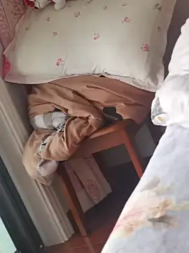 Snapshot of Hl1979 chatting on March 22, 2026, 7:10 am Hl1979 online show from March 22, 2026, 7:10 am