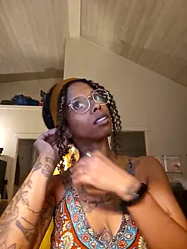 Snapshot of Jayla_Quinn chatting on November 29, 2025, 2:55 am Jayla Quinn online show from November 29, 2025, 2:55 am