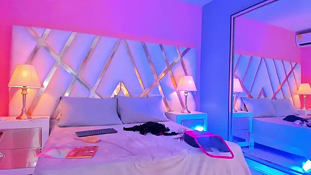 JadeeKhan online show from October 11, 2025, 7:48 pm