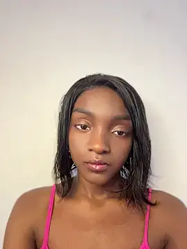 Keirahartz online show from April 18, 2026, 3:14 pm