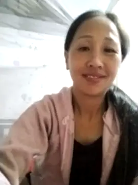 cute love00 online show from October 17, 2025, 10:33 pm