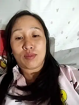 cute love00 online show from February 19, 2026, 11:51 am