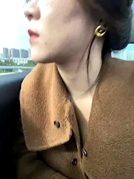 jiajia1060 online show from October 21, 2025, 2:22 am