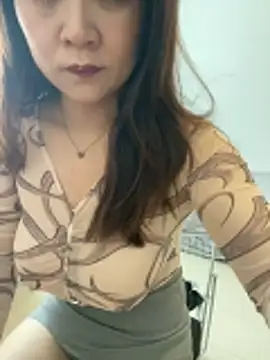 jiajia1060 online show from October 28, 2025, 4:13 am