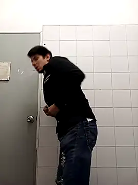 Snapshot of AssHotBoytwink chatting on November 12, 2025, 10:13 pm AssHotBoytwink online show from November 12, 2025, 10:13 pm