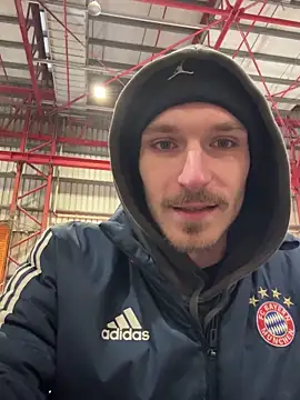 Snapshot of DeepShuk56 chatting on December 18, 2025, 6:40 am DeepShuk56 online show from December 18, 2025, 6:40 am