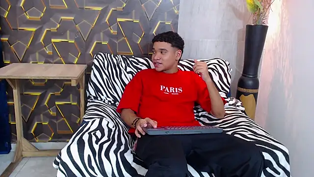 lord jamess  online show from October 7, 2025, 7:26 pm