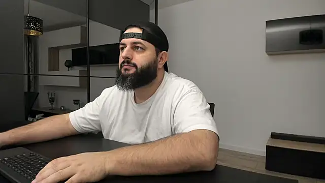 DravenPeak online show from December 15, 2025, 6:36 pm