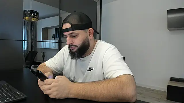 Snapshot of DravenPeak chatting on November 19, 2025, 12:05 pm DravenPeak online show from November 19, 2025, 12:05 pm