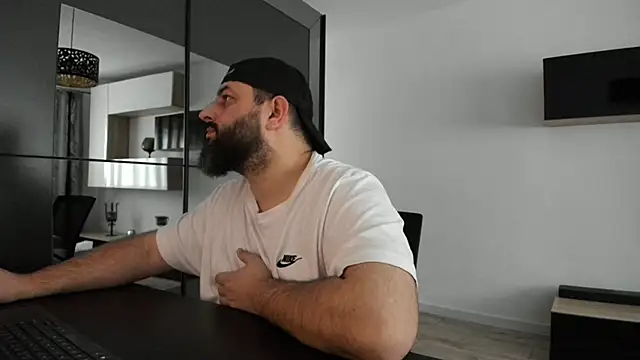 Snapshot of DravenPeak chatting on October 9, 2025, 11:44 am DravenPeak online show from October 9, 2025, 11:44 am