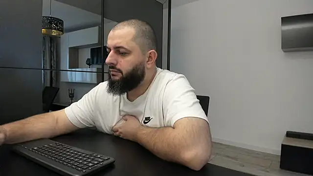 Snapshot of DravenPeak chatting on November 18, 2025, 11:02 am DravenPeak online show from November 18, 2025, 11:02 am