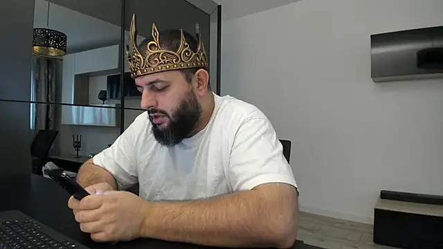 DravenPeak online show from September 12, 2025, 4:56 am