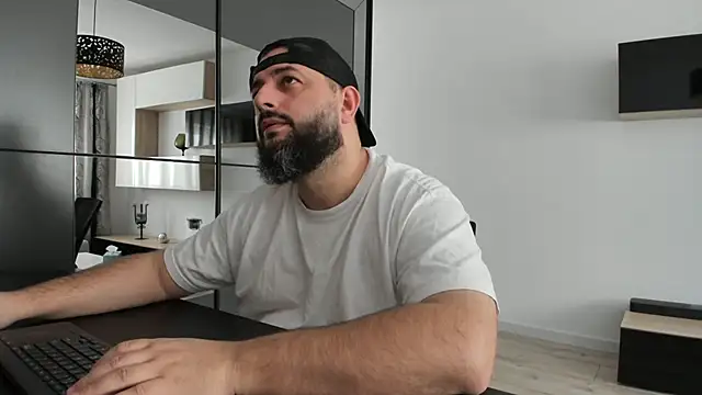 Snapshot of DravenPeak chatting on November 1, 2025, 10:09 am DravenPeak online show from November 1, 2025, 10:09 am