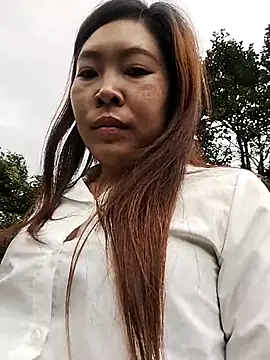 vivi cute online show from September 25, 2025, 1:00 am