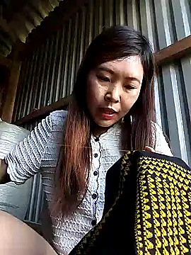 vivi cute online show from September 20, 2025, 2:16 am