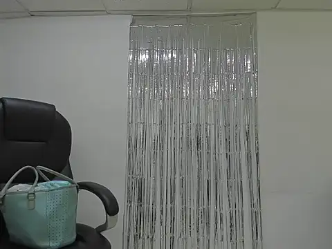 Aisha hotts777 online show from May 29, 2026, 8:04 pm