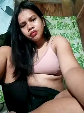 Extrahot10 online show from October 1, 2025, 5:39 pm
