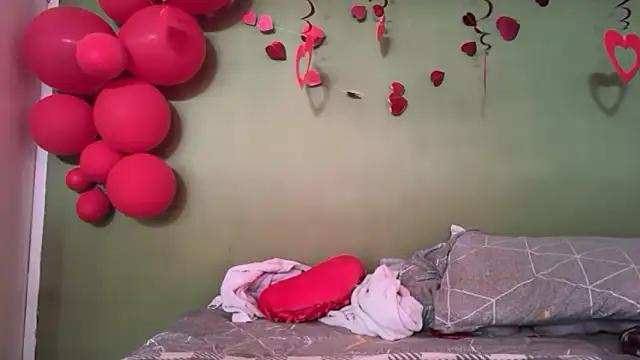 Liaprettygirl online show from February 11, 2026, 5:02 pm