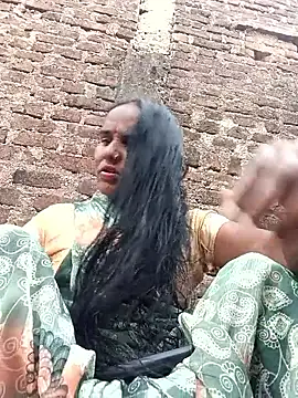 Pinky12A online show from October 8, 2025, 9:44 am