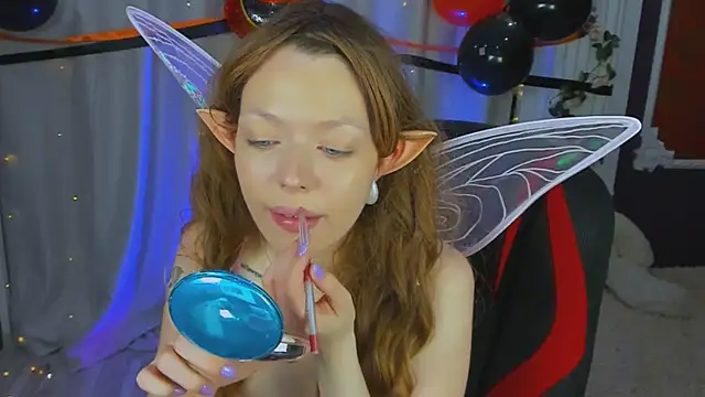 Snapshot of Lunar_Lily chatting on October 25, 2025, 7:07 am Lunar Lily online show from October 25, 2025, 7:07 am