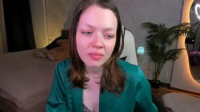 Snapshot of Lunar_Lily chatting on November 26, 2025, 5:51 am Lunar Lily online show from November 26, 2025, 5:51 am