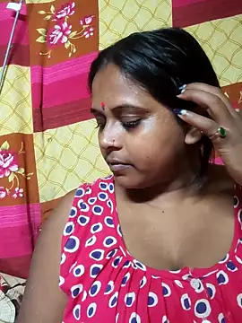 Hot-Show2 online show from October 19, 2025, 4:10 pm