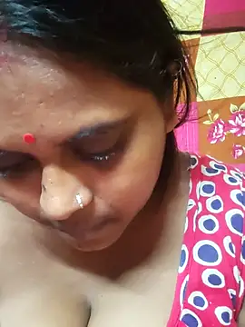 Hot-Show2 online show from October 30, 2025, 9:51 am