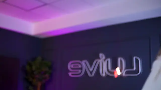 SiennaRuh online show from November 28, 2025, 10:59 am