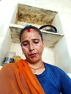 Snapshot of Arti13A chatting on July 3, 2026, 10:22 am Arti13A online show from July 3, 2026, 10:22 am