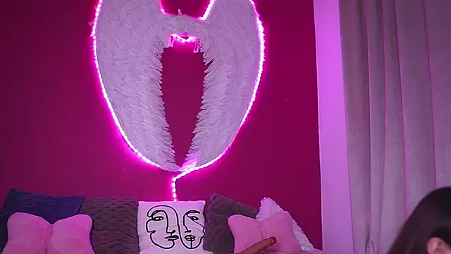 alexxisrae online show from February 27, 2026, 4:12 am