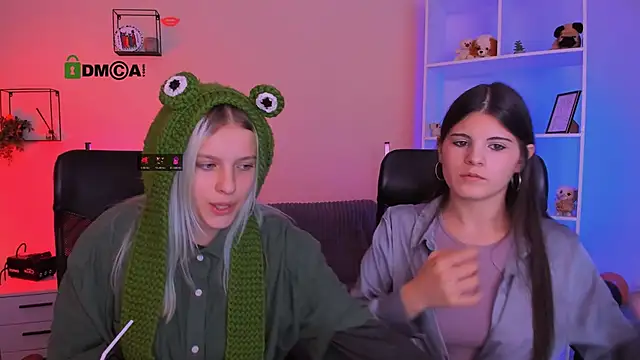 lizzie boom online show from November 7, 2025, 8:02 pm