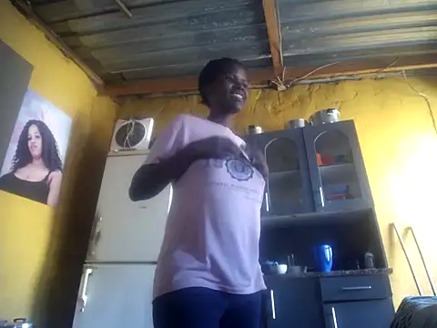 Caramelchick01 online show from November 19, 2025, 6:46 am