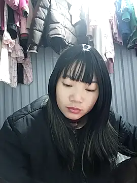 AAANINE22 online show from November 26, 2025, 1:05 am