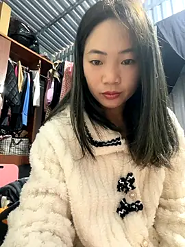 AAANINE22 online show from November 9, 2025, 3:10 am