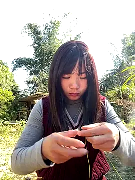 AAANINE22 online show from November 28, 2025, 6:57 am