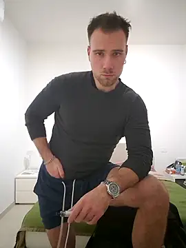 mrlyuis online show from November 27, 2025, 12:55 am