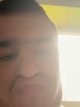 Snapshot of pussyhunter323557 chatting on October 25, 2025, 10:58 am pussyhunter323557 online show from October 25, 2025, 10:58 am