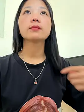 thaoyeuuu online show from October 13, 2025, 5:42 am