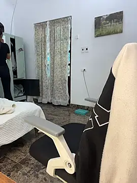 Snapshot of bunny_b4nny chatting on January 11, 2026, 8:21 am bunny b4nny online show from January 11, 2026, 8:21 am