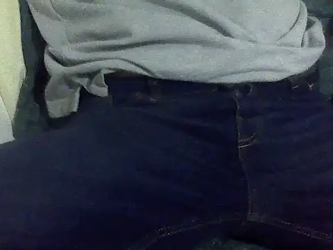 Lucassand online show from November 27, 2025, 8:42 pm