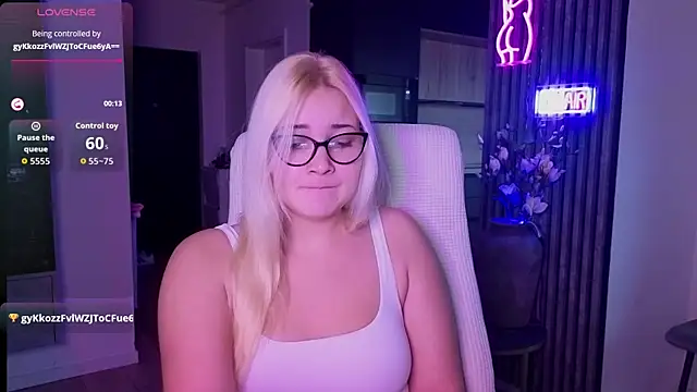 Snapshot of adrelaxina chatting on December 1, 2025, 12:06 pm adrelaxina online show from December 1, 2025, 12:06 pm