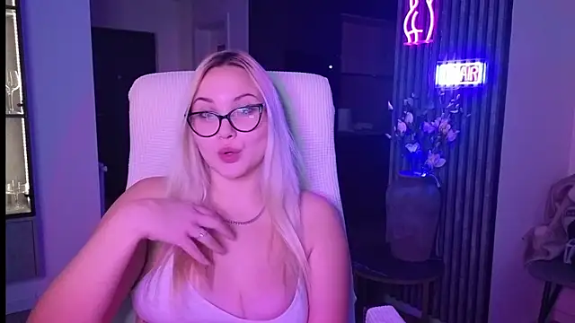 Snapshot of adrelaxina chatting on November 12, 2025, 1:54 am adrelaxina online show from November 12, 2025, 1:54 am