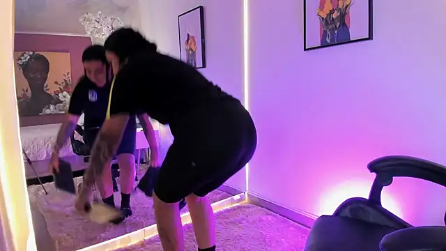 Snapshot of emy_williams chatting on October 26, 2025, 2:39 pm emy williams online show from October 26, 2025, 2:39 pm