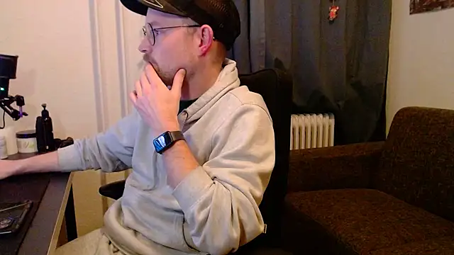 ChefDeLust online show from December 18, 2025, 3:49 pm