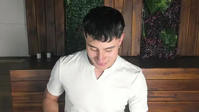 AustinJones  online show from March 20, 2026, 7:48 pm