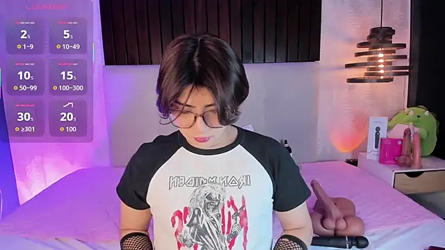 Snapshot of Creamy_Angelo chatting on February 23, 2026, 12:50 pm Creamy Angelo online show from February 23, 2026, 12:50 pm