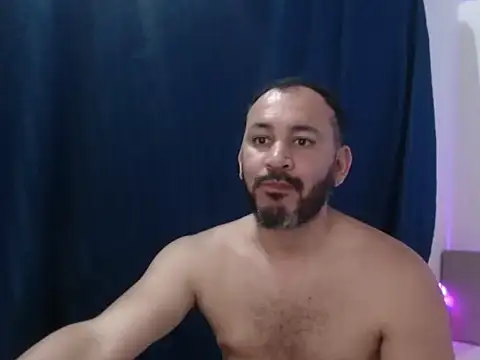 rodrigo martinez1 online show from September 12, 2025, 10:09 pm