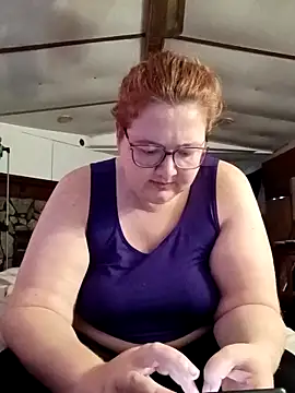 XEmoxkittyx online show from February 19, 2026, 6:27 pm